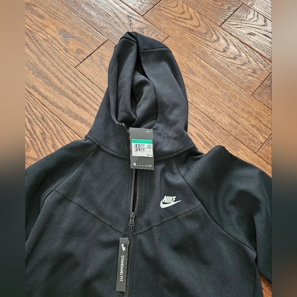 Women Nike Tech Jacket - Picture 2 of 4